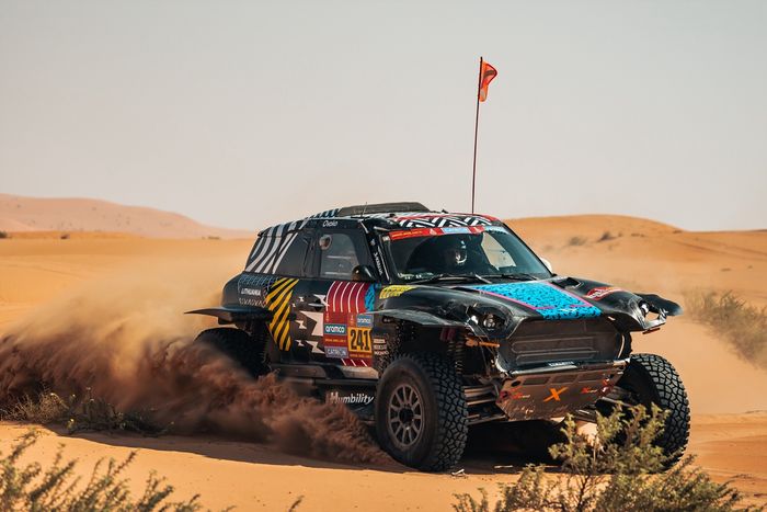 #241 X-Raid Mini JCW Team Mini: Vladas Jurkevicius, Aisvydas Paliukenas