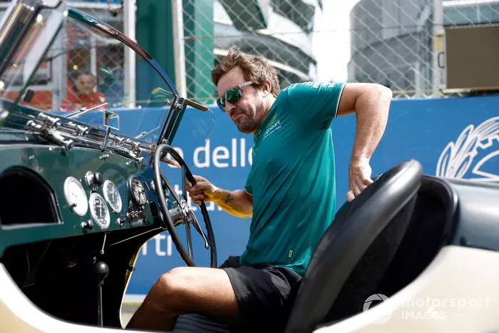 Fernando Alonso, Aston Martin F1 Team