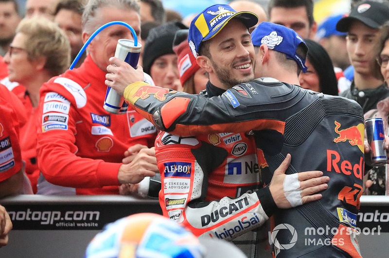 Il vincitore della gara Andrea Dovizioso, Ducati Team, il terzo classificato Pol Espargaro, Red Bull KTM Factory Racing
