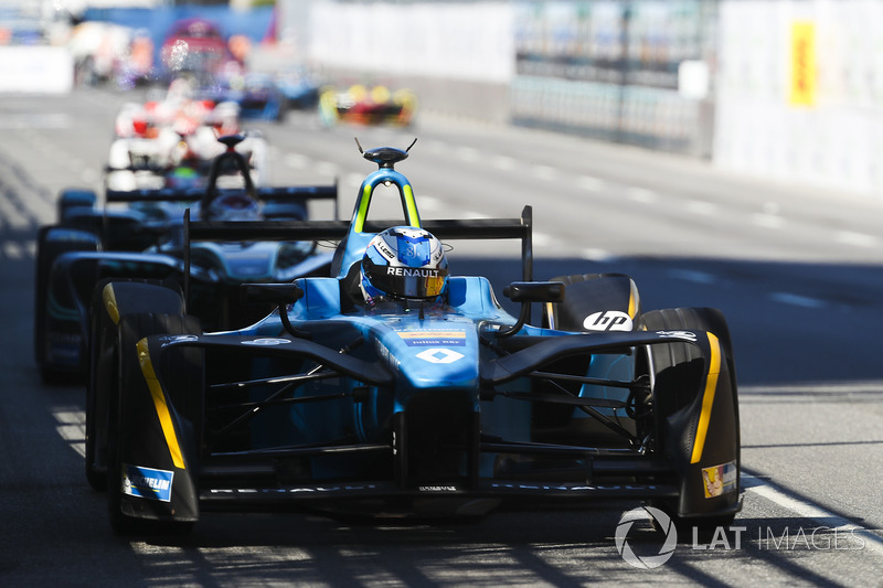 Renault e.Dams усилиями Буэми, Гасли и Николя Проста – последний набрал очки на всех этапах – в третий раз подряд выиграла командный титул