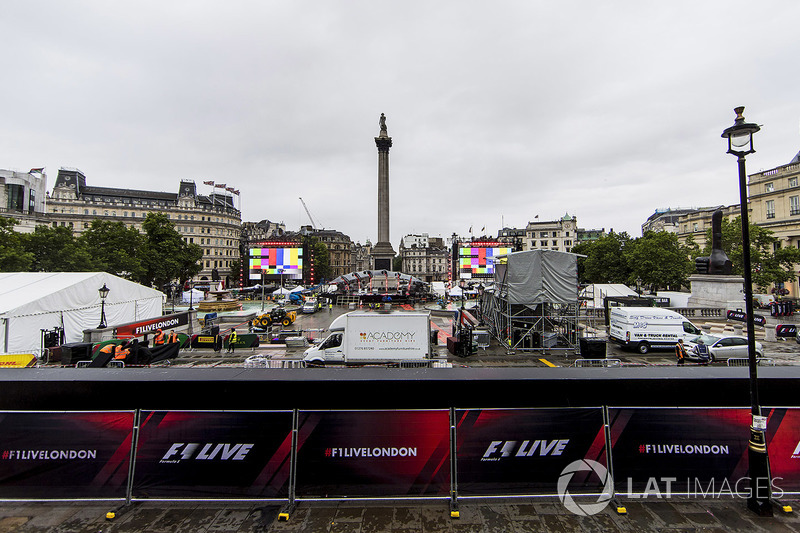 Preparations for F1 Live in Trafalgar Square