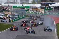 Lewis Hamilton, Mercedes AMG F1 W08, Valtteri Bottas, Mercedes AMG F1 W08, lead the field away at the start of the race