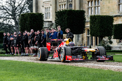 Daniel Ricciardo, Red Bull Racing e i giocatori del Bath rugby