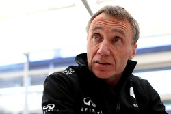 Боб Белл, технический директор Renault Sport F1 Team