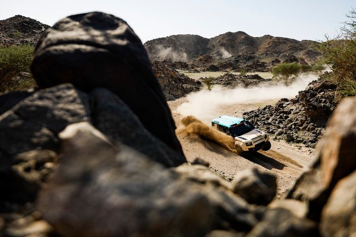 #504 Defender Rally Defender: Sara Price, Sean Berriman