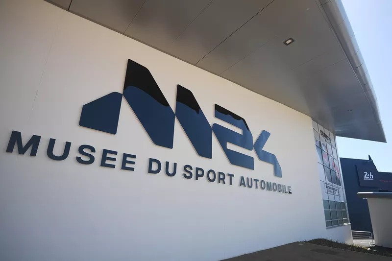 La façade du M24
