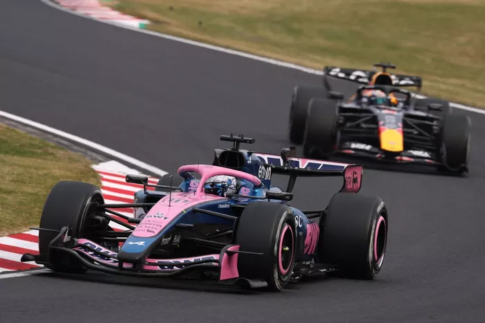 Max Verstappen, Red Bull Racing, Pierre Gasly, Alpine