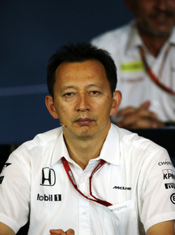 Юсуке Хасегава, керівник програми Ф1 Honda під час прес-конференції FIA