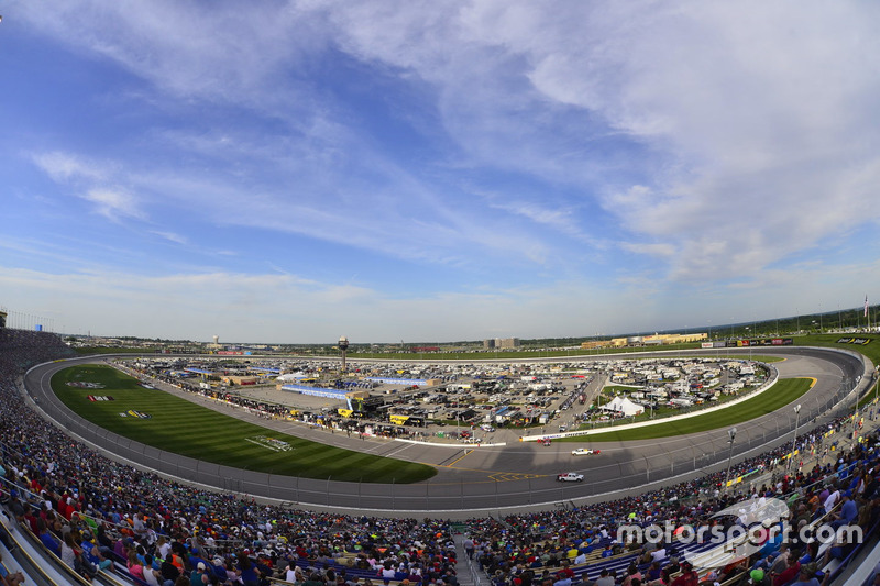 #6: Kansas Speedway (1,5 Meilen) - 197,773 mph