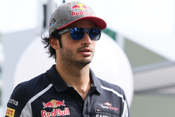 Карлос Сайнс, Scuderia Toro Rosso