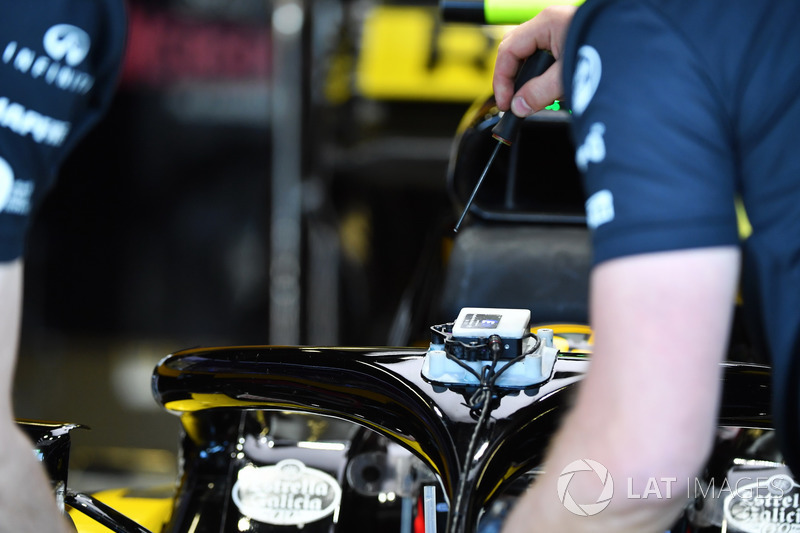 Renault Sport F1 Team R.S. 18 and halo detail