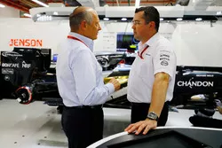 Ron Dennis y Eric Boullier, McLaren