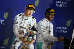 Sieger Nico Rosberg, Mercedes AMG F1 mit Aldo Costa, Mercedes AMG F1 Chefingenieur