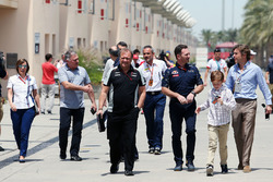 Кристиан Хорнер, руководитель Red Bull Racing и Роберт Френли, руководитель Sahara Force India F1 Te