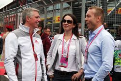 Patrick Allen, Silverstone Director General con Lady Sarra Hoy, and Sir Chris Hoy,