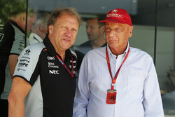 Боб Фернли, замруководителя Sahara Force India F1 Team и Ники Лауда, неисполнительный председатель M