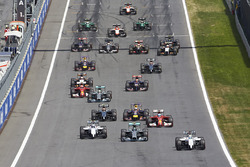 Départ : Felipe Massa, Williams FW36 mène