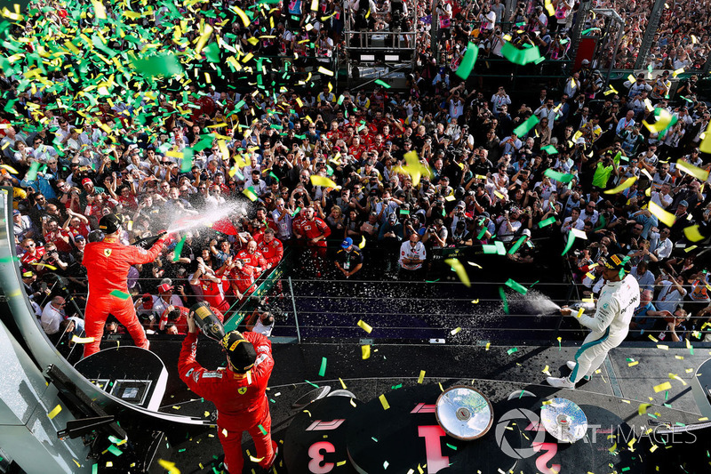 Yarış galibi Sebastian Vettel, Ferrari, Lewis Hamilton, Mercedes AMG F1, Kimi Raikkonen, Ferrari