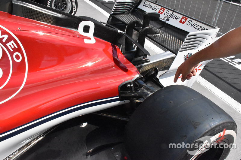 Vue détaillée de l'arrière de la Sauber C37