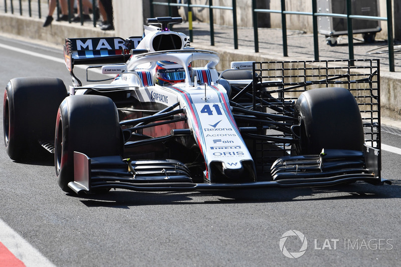 Williams FW41 с экспериментальным передним крылом