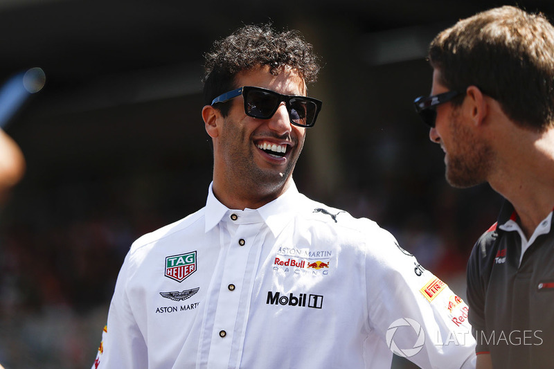 Daniel Ricciardo, Red Bull Racing, in the drivers parade