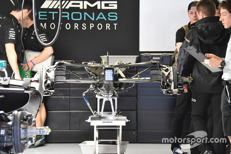 Коробка перемикання швидкостей Mercedes AMG F1 W08