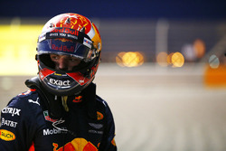 После аварии: Макс Ферстаппен, Red Bull Racing RB13
