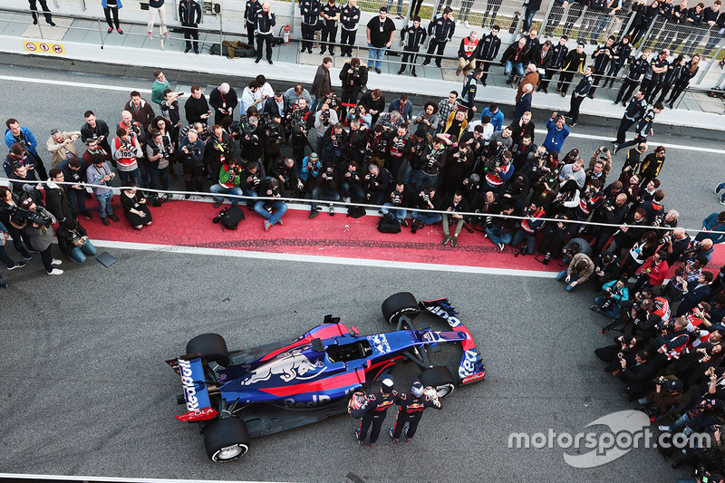 Daniil Kvyat, Carlos Sainz Jr., Scuderia Toro Rosso STR12