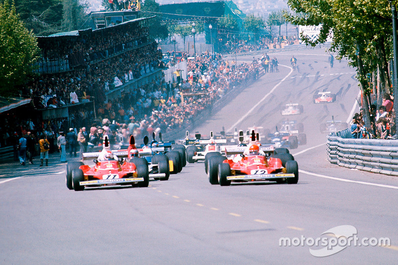 Niki Lauda leads away with teammate Clay Regazzoni, both Ferrari 312T's, and Mario Andretti, Parnelli VPJ4 Ford, at the start