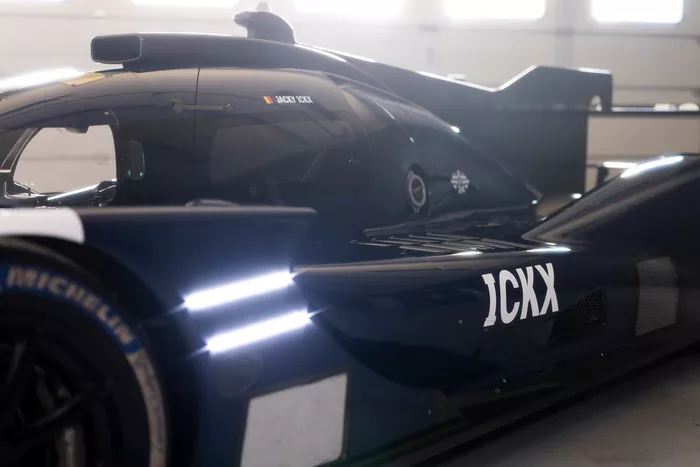 Jacky Ickx, Genesis Magma Racing Genesis