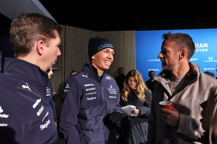 James Vowles, Team Principal Williams avec Alex Albon, Williams et Jenson Button, Sky Sports F1 Presenter / Williams Racing Senior Advisor