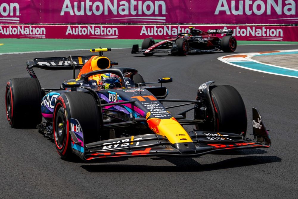 Sergio Pérez, Red Bull Racing RB19 , en el Gran Premio de Miami donde logró la pole position. 