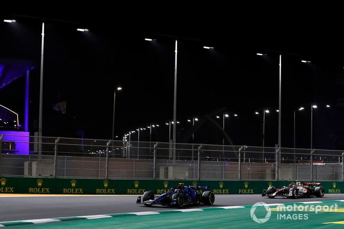 Nicholas Latifi, Williams FW44, Zhou Guanyu, Alfa Romeo C42