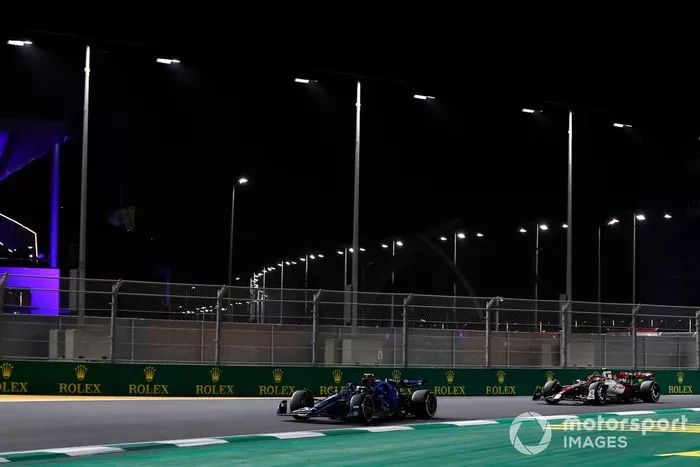 Nicholas Latifi, Williams FW44, Zhou Guanyu, Alfa Romeo C42