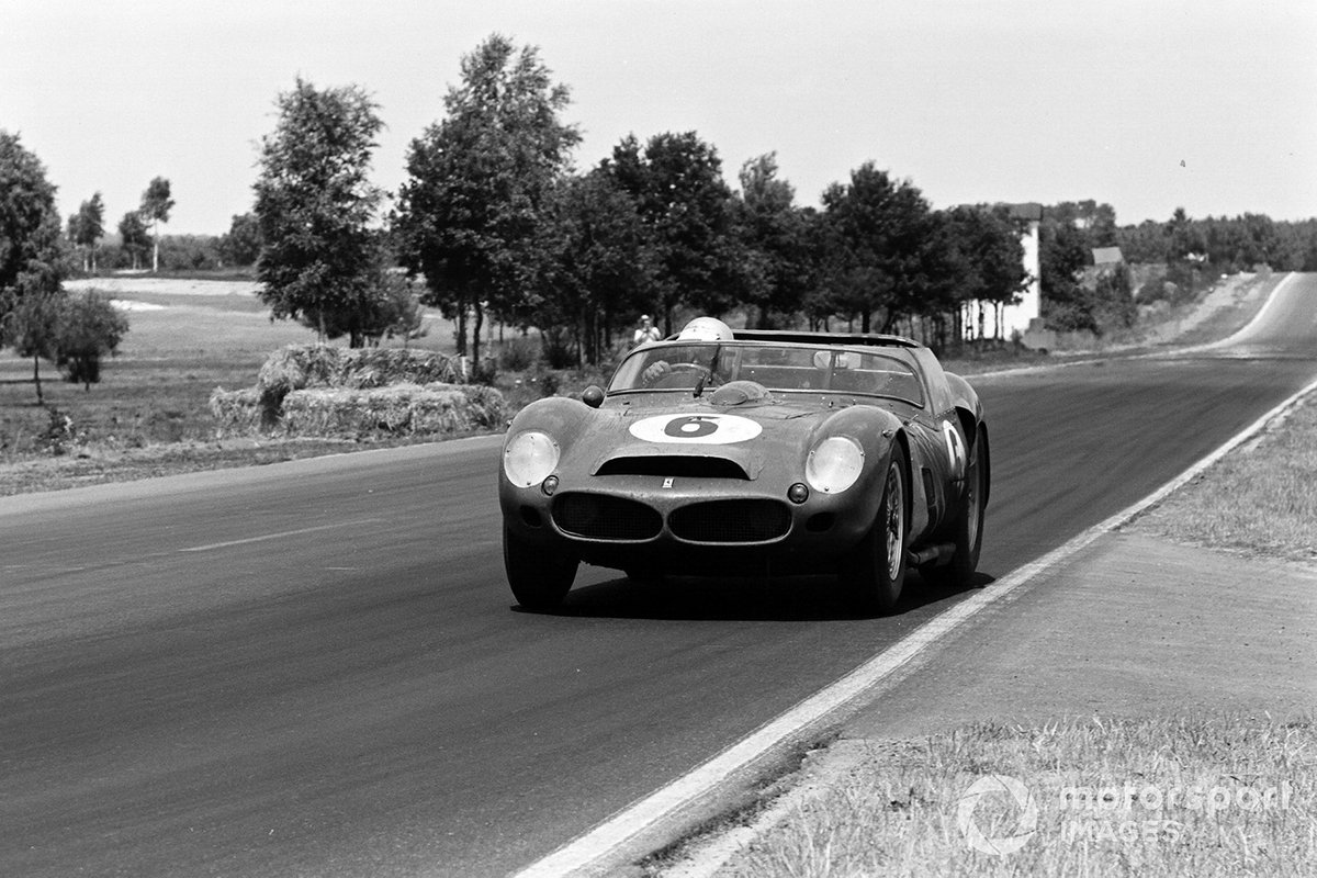 Olivier Gendebien, Phil Hill, SpA Ferrari SEFAC, Ferrari 330 TRI/LM (Spyder)