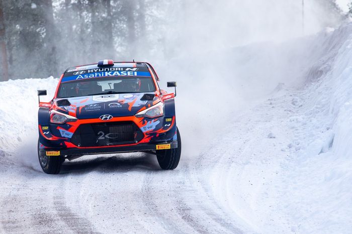 Pierre-Louis Loubet, Vincent Landais, Hyundai 2C Competition Hyundai i20 Coupe WRC