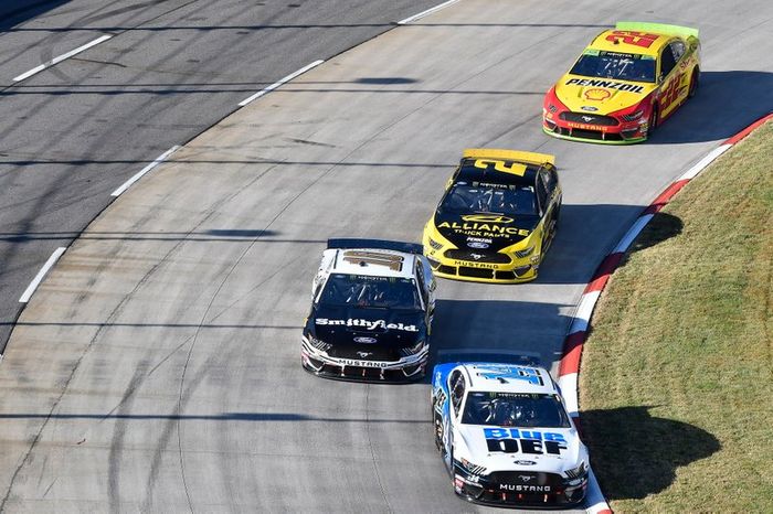 Clint Bowyer, Stewart-Haas Racing, Ford Mustang BlueDEF, Aric Almirola, Stewart-Haas Racing, Ford Mustang Smithfield, Brad Keselowski, Team Penske, Ford Mustang Alliance Truck Parts, Joey Logano, Team Penske, Ford Mustang Shell Pennzoil