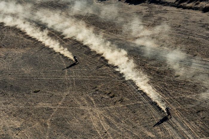 #2 Red Bull KTM Factory Racing: Matthias Walkner, #9 Monster Energy Honda Team: Ricky Brabec