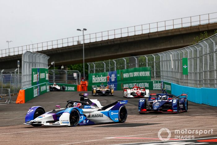 Jake Dennis, BMW i Andretti Motorsport, BMW iFE.21, Nick Cassidy, Envision Virgin Racing, Audi e-tron FE07