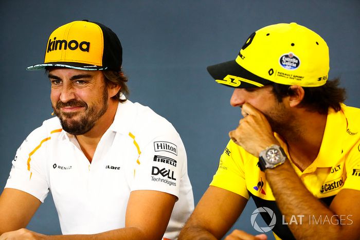 Fernando Alonso, McLaren, y Carlos Sainz Jr., Renault Sport F1 Team