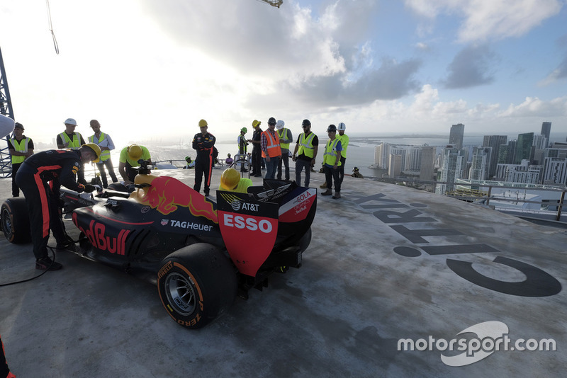 Showrun in Miami: David Coulthard, Red Bull RB7