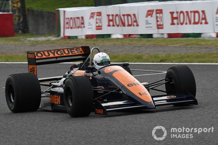 La exhibición con coches históricos por el 30 Aniversario de Suzuka en F1 