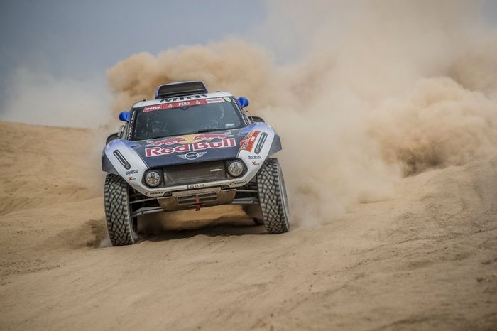 #300 X-Raid Mini JCW Team: Carlos Sainz, Lucas Cruz