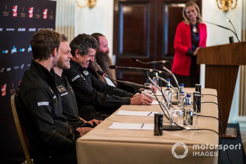 Romain Grosjean, Haas F1 Team, Kevin Magnussen, Haas F1 Team, Guenther Steiner, Team Principal, Haas F1 and William Storey, CEO Rich Energy in Press Conference 