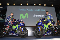 Valentino Rossi, Yamaha Factory Racing; Maverick Viñales, Yamaha Factory Racing