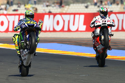 Валентино Россі, Yamaha Factory Racing, Даніло Петруччі, Pramac Racing