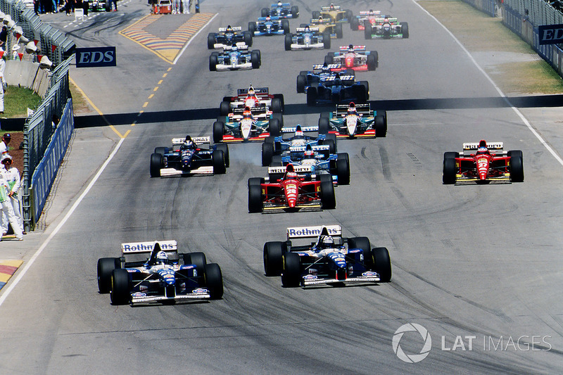 Em 12 de novembro de 1995, o GP da Austrália foi realizado pela última vez em Adelaide antes de se mudar para Melbourne. A corrida do domingo teve 210 mil espectadores marcando um novo recorde.
