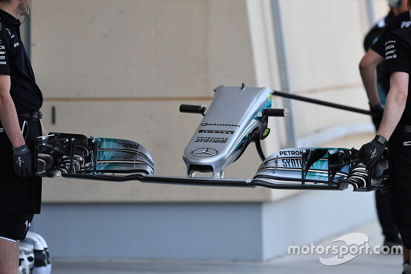 Mercedes AMG F1 W08 voorvleugel