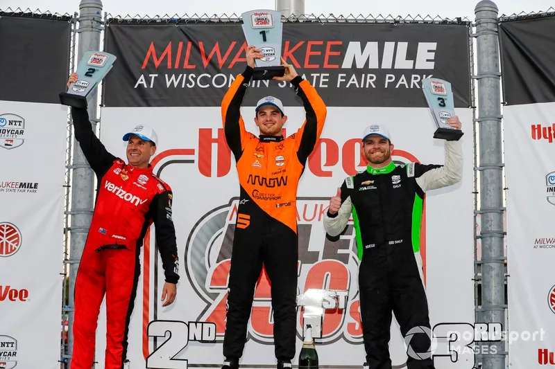 Will Power, Team Penske Chevrolet, Patricio O'Ward, Arrow McLaren Chevrolet, Conor Daly, Juncos Hollinger Racing Chevrolet, podium