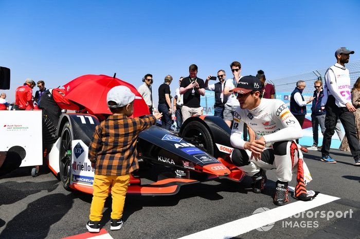 Lucas Di Grassi, Audi Sport ABT Schaeffler, y su hijo Leonardo 